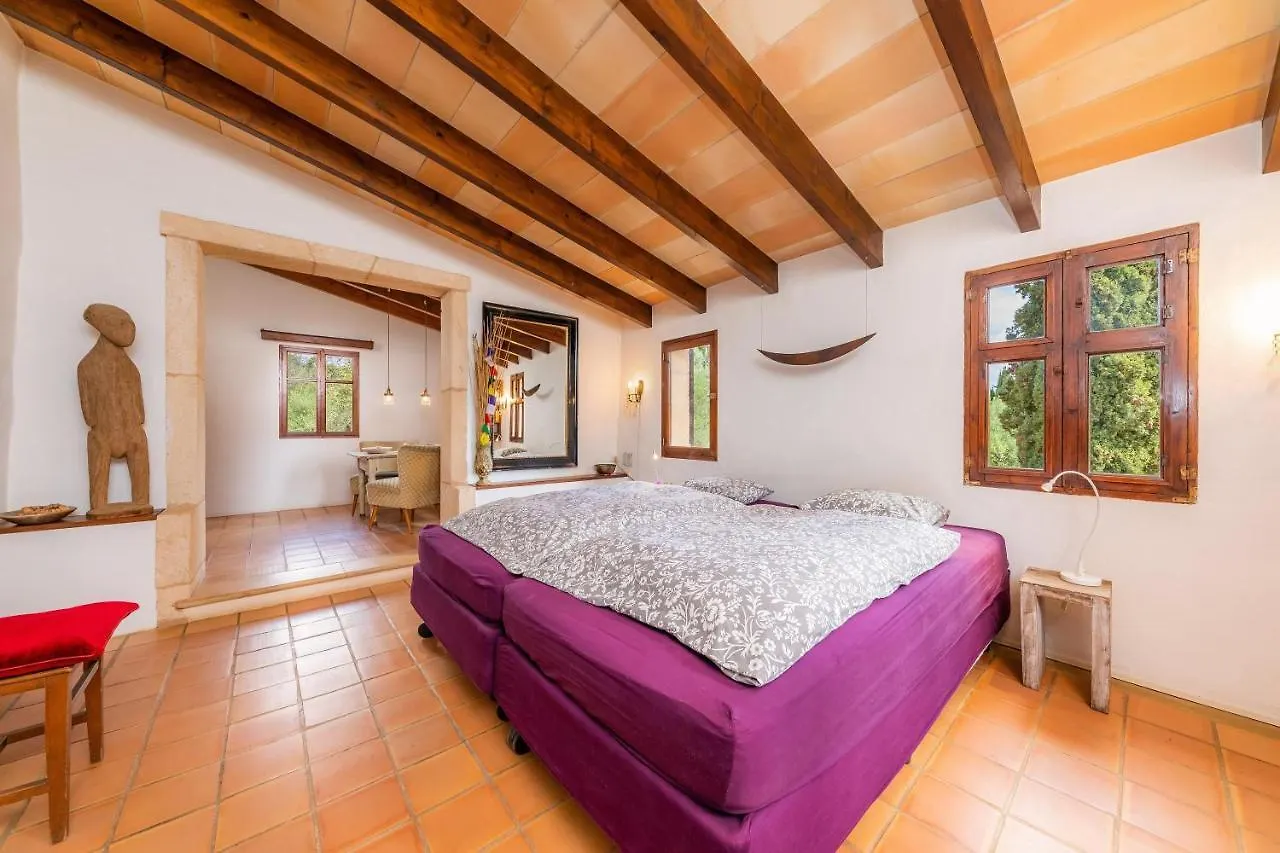 Finca Bona Feina ارتا فيلة